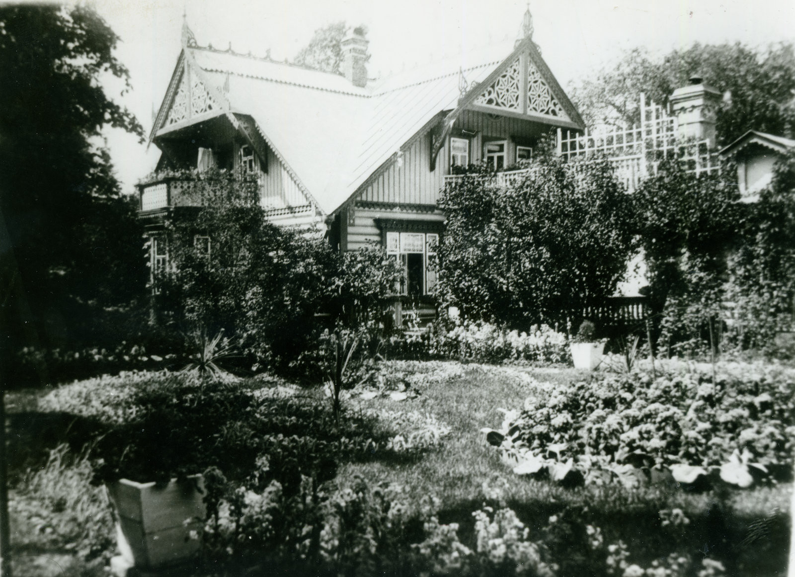 Дача Керковых в Царицыно, 1910-е гг. Фото из семейного архива А.И.Глубокова.